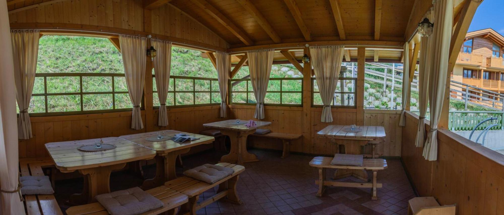 Hotel Garni Sant'Antonio Con Spa Madonna di Campiglio Exterior foto