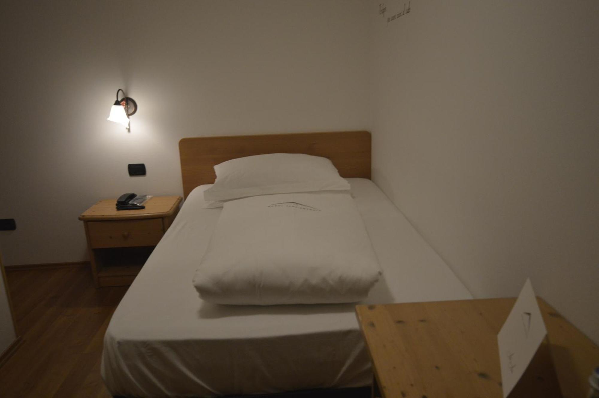 Hotel Garni Sant'Antonio Con Spa Madonna di Campiglio Exterior foto
