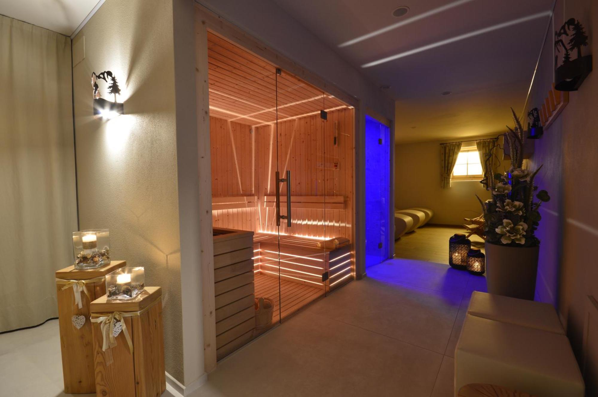 Hotel Garni Sant'Antonio Con Spa Madonna di Campiglio Exterior foto