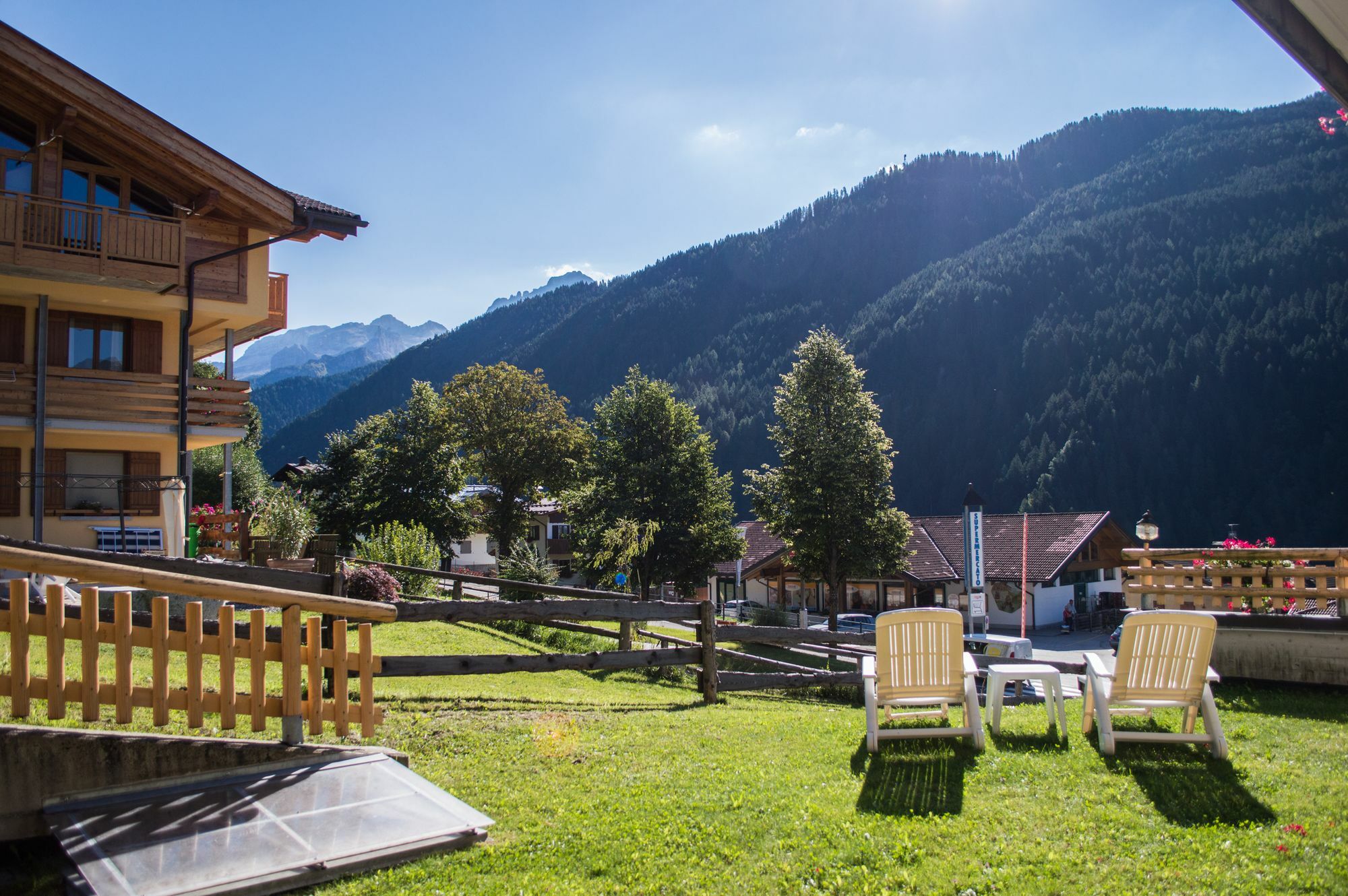 Hotel Garni Sant'Antonio Con Spa Madonna di Campiglio Exterior foto